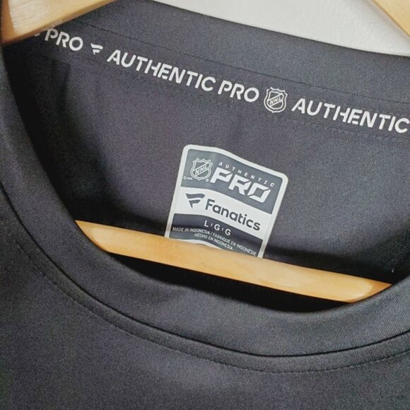 NHL New Jersey Devils Fanatics Black Pro Rink Performance Men's Long Sleeve Tee - Picture 2 of 7